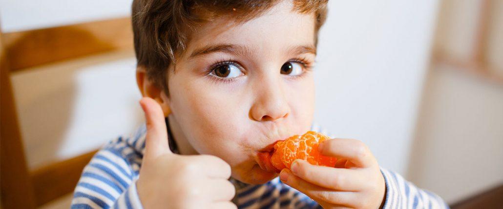 7 Ways To Make Your Child Eat Fruits