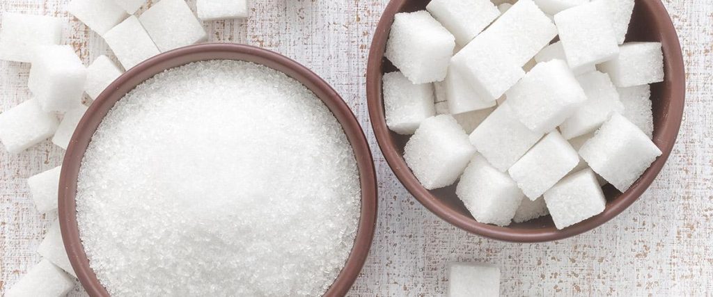 Sugar cubes in the bowl